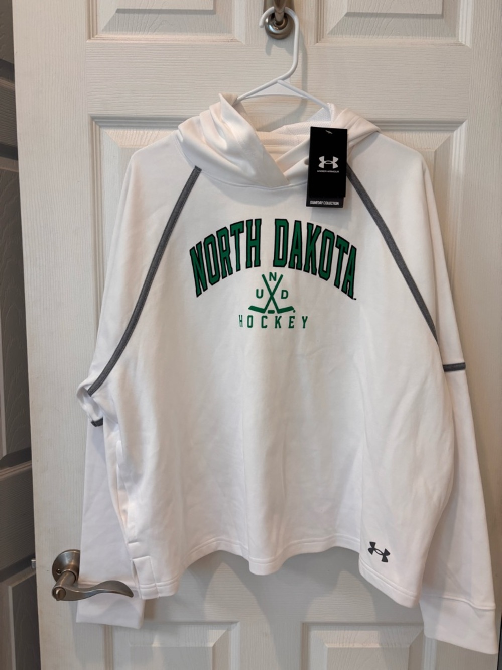 Under Armour White North Dakota Hockey Pullover Hoodie